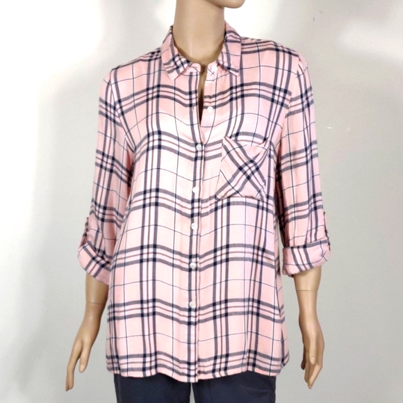 Charlotte Russe Large light pink button down blouse with lace trim on ba… - Picture 10 of 10